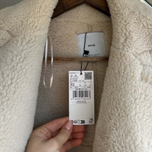 MANGO Oversized Faux Shearling coat size XS - Picture 7 of 8